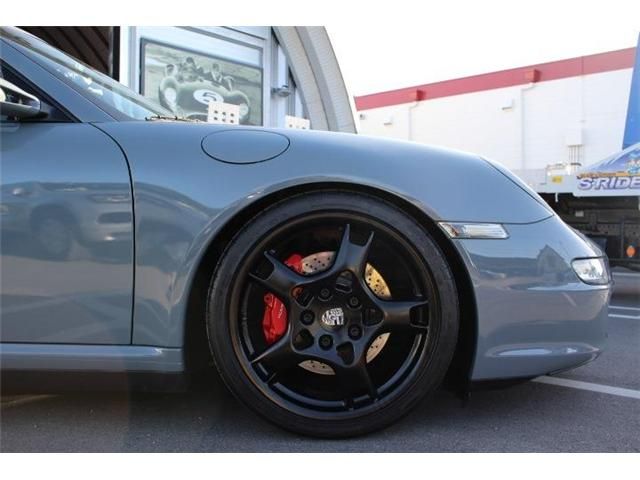 Porsche 911 2006-05 194843-11