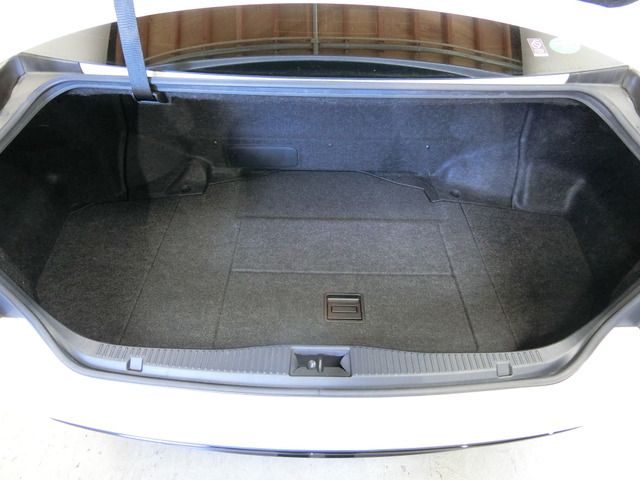 Toyota CROWN SEDAN 2015-10 16244-9