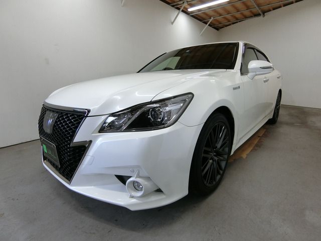 Toyota CROWN SEDAN 2015-10 16244-11