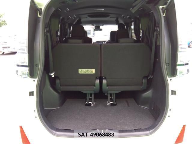 Toyota VOXY 2019-07 321643-8
