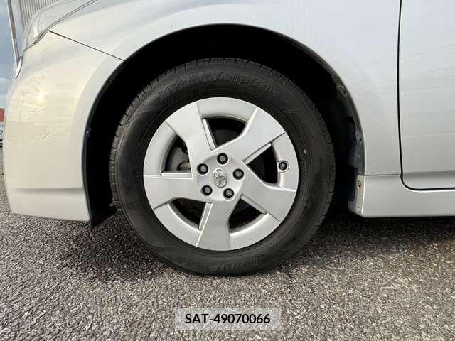 Toyota PRIUS 2011-11 366312-9