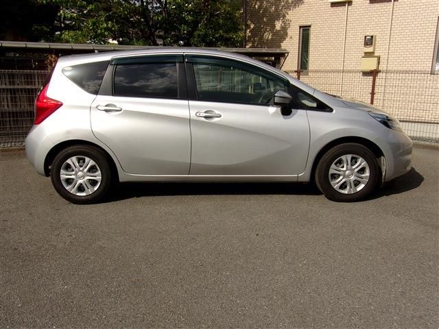 Nissan NOTE 2016-03 3298-9
