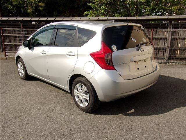 Nissan NOTE 2016-03 3298-8