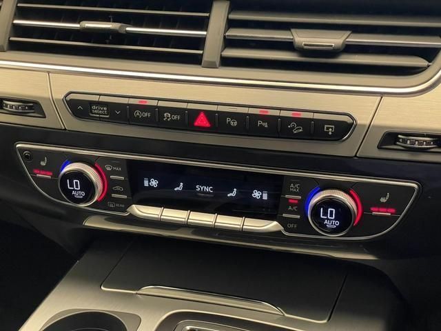 Audi Q7 2016-03 18828-11