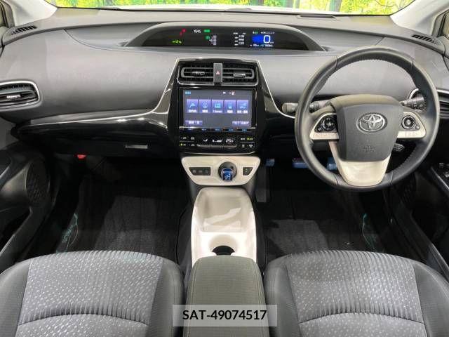 Toyota PRIUS 2016-04 211772-1