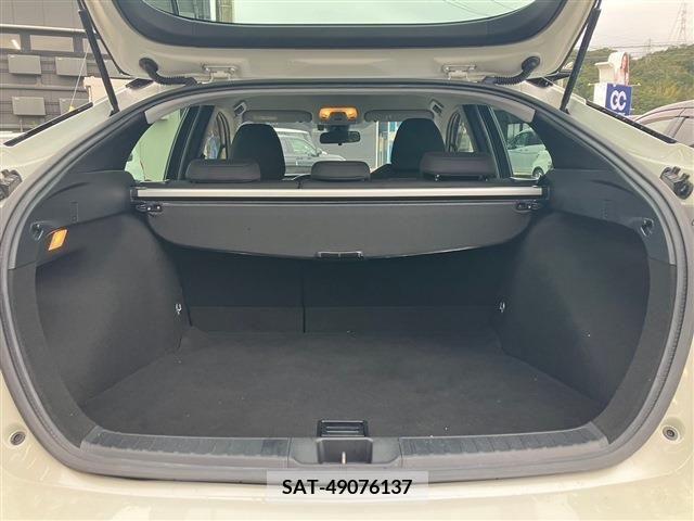 Toyota PRIUS 2020-04 207540-8