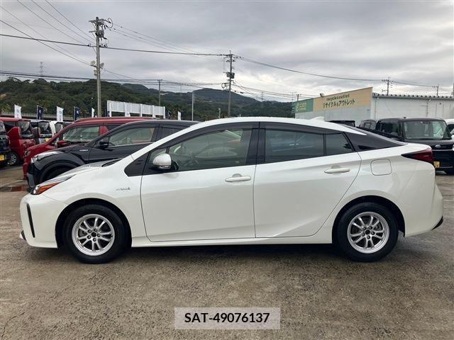 Toyota PRIUS 2020-04 207540-4