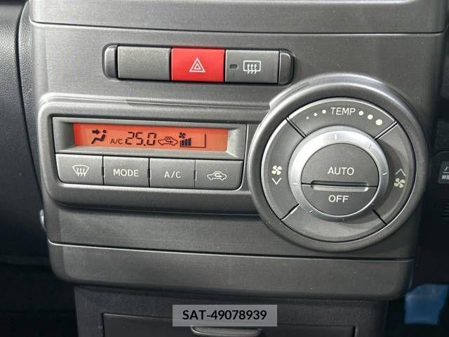 Daihatsu MOVE CONTE 2016-01 327698-7