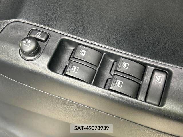Daihatsu MOVE CONTE 2016-01 327698-5