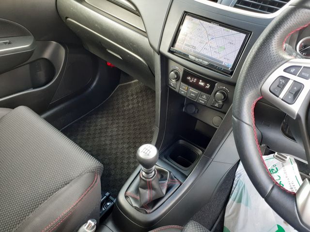 Suzuki SWIFT 2015-04 9391-20