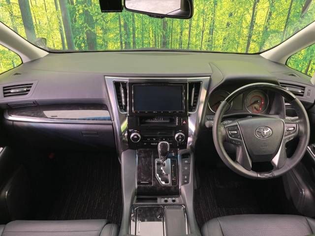 Toyota VELLFIRE 2019-04 6557-1