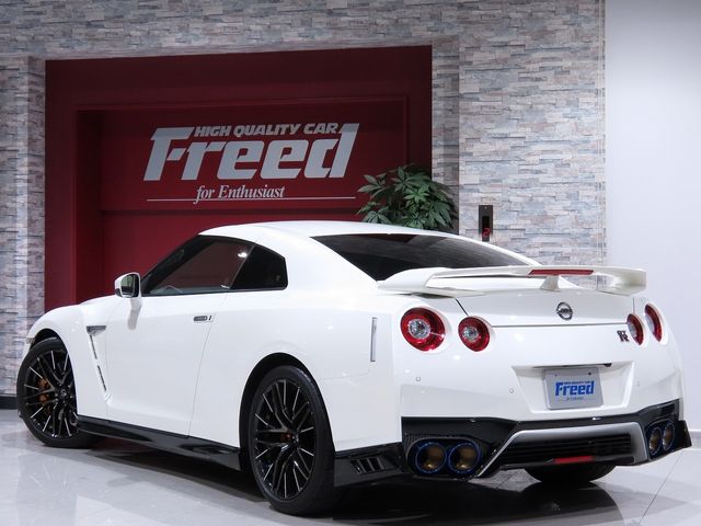 Nissan GT-R 2019-09 184313-2