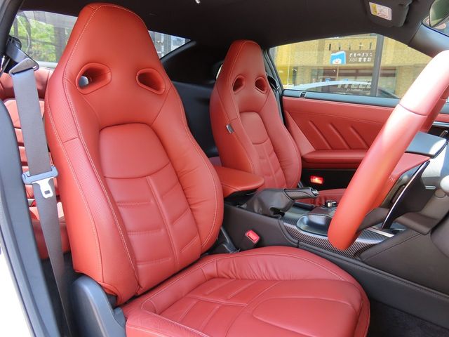 Nissan GT-R 2019-09 184313-8