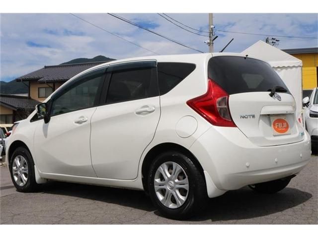 Nissan NOTE 2015-04 23207-1