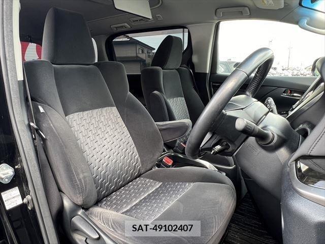 Toyota VELLFIRE 2015-05 384605-6