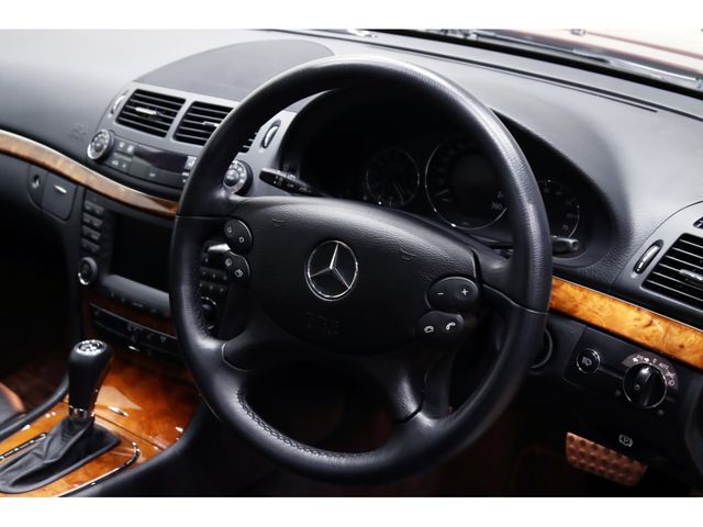 Mercedes Benz E-CLASS 2006-10 196134-8
