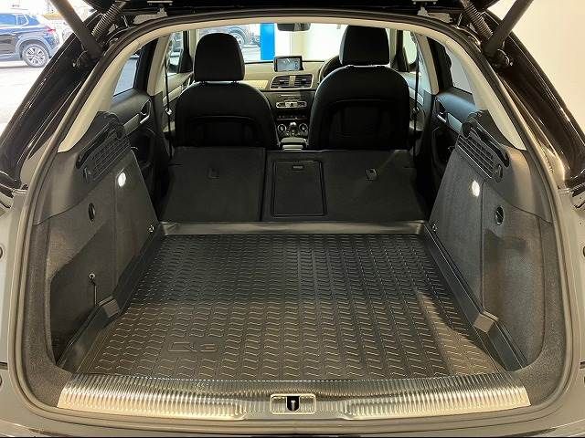 Audi Q3 2016-11 7613-10