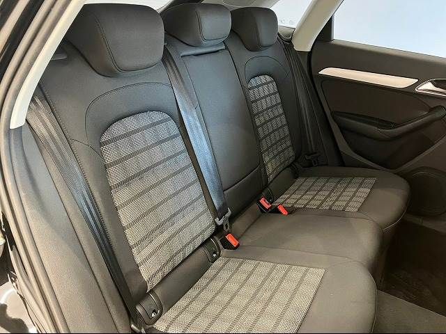 Audi Q3 2016-11 7613-9