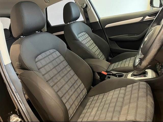 Audi Q3 2016-11 7613-8