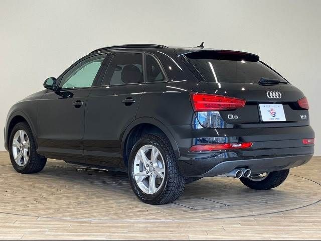 Audi Q3 2016-11 7613-14