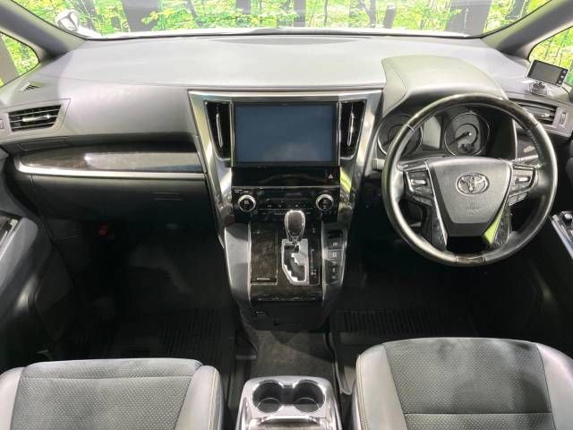 Toyota VELLFIRE 2017-10 26808-1