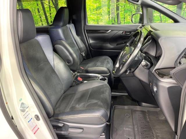 Toyota VELLFIRE 2017-10 26808-8