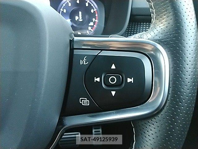 Volvo XC40 2020-09 370267-9