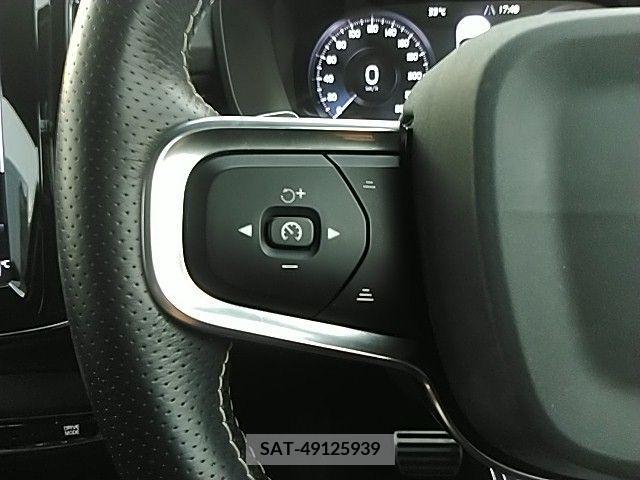 Volvo XC40 2020-09 370267-8