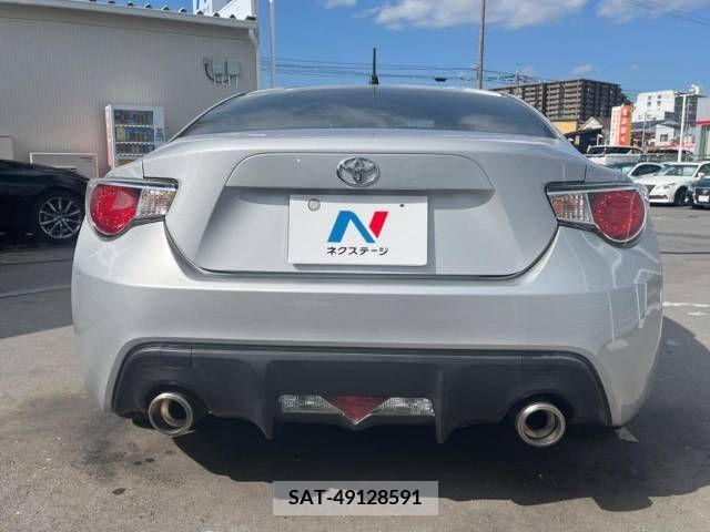 Toyota 86 2013-04 267262-15