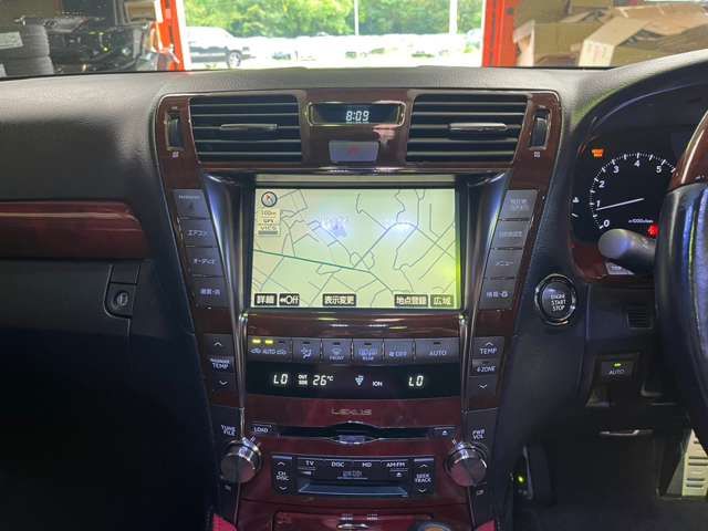 Lexus LS 2007-06 20618-16