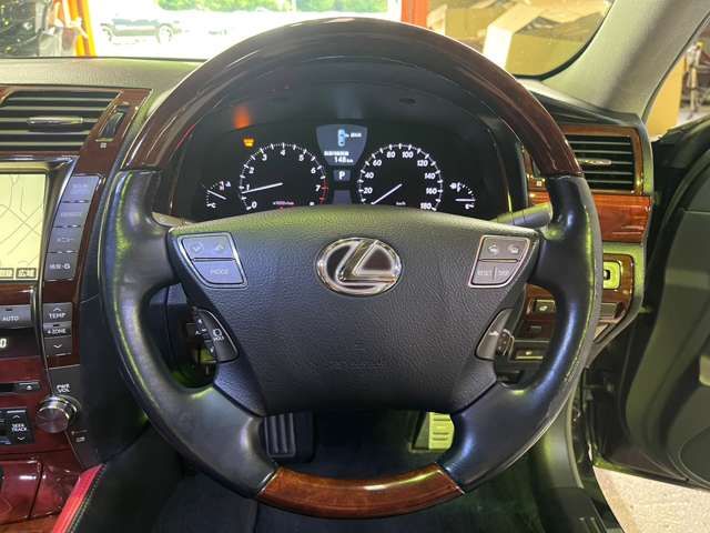 Lexus LS 2007-06 20618-11