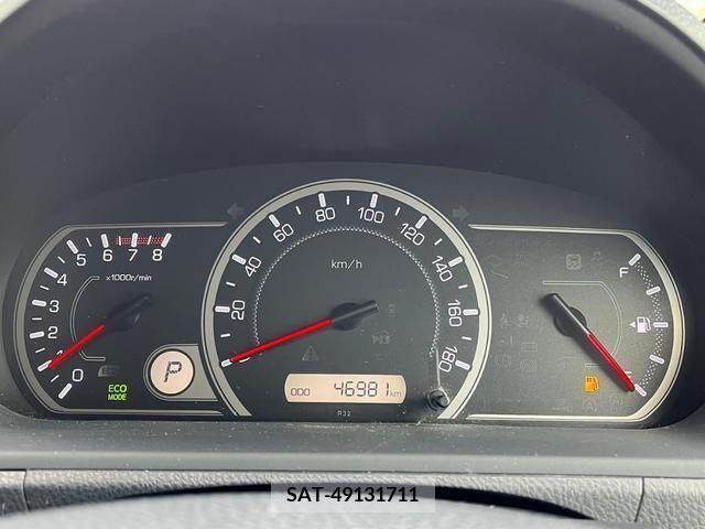 Toyota NOAH 2015-03 365110-15