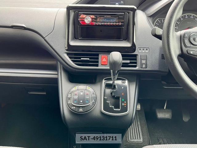 Toyota NOAH 2015-03 365110-10