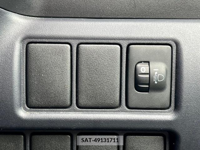 Toyota NOAH 2015-03 365110-20