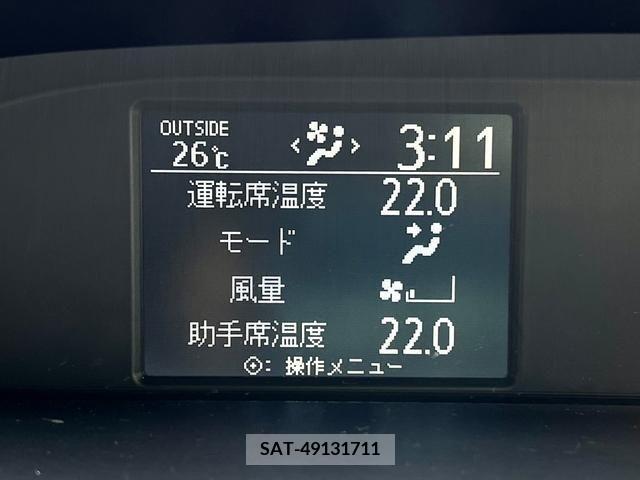 Toyota NOAH 2015-03 365110-14