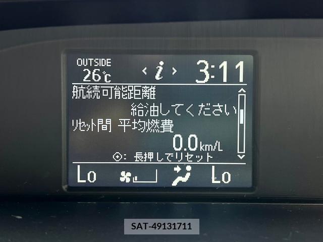 Toyota NOAH 2015-03 365110-13