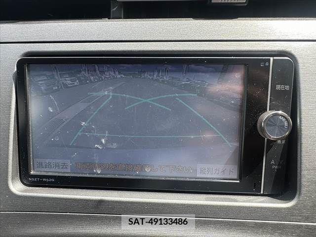 Toyota PRIUS 2013-02 322044-3