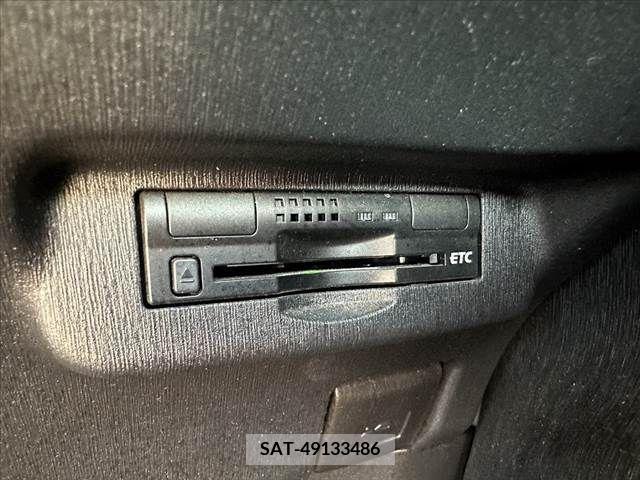 Toyota PRIUS 2013-02 322044-5
