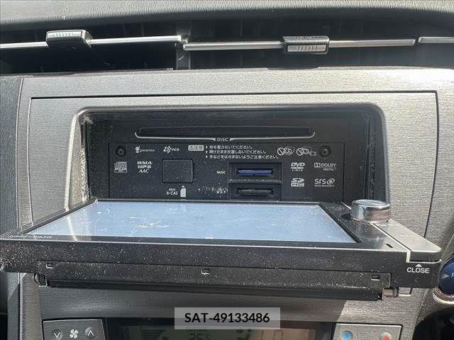 Toyota PRIUS 2013-02 322044-4