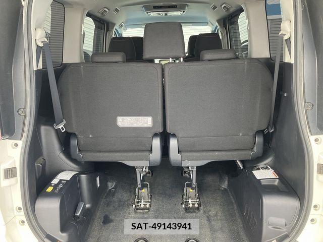 Toyota ESQUIRE 2015-12 221743-12