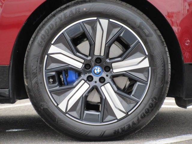 Bmw IX 2022-11 2253-10