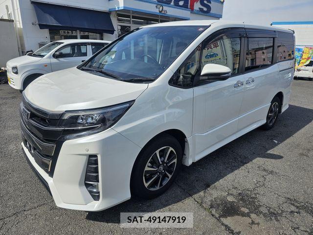 Toyota NOAH 2018-01 255328-3