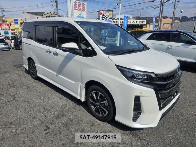 Toyota NOAH 2018-01 255328-0