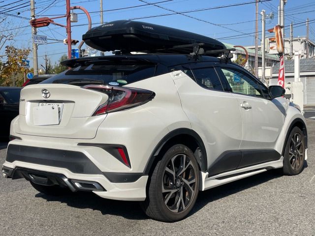 Toyota C-HR 2017-09 192145-2