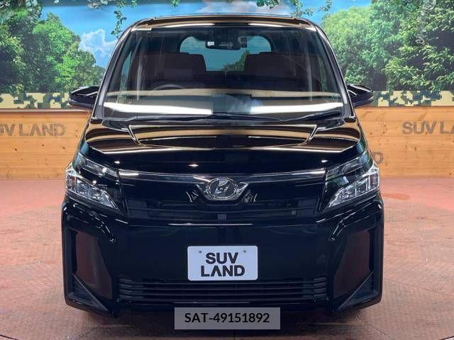 Toyota VOXY 2017-12 288867-17