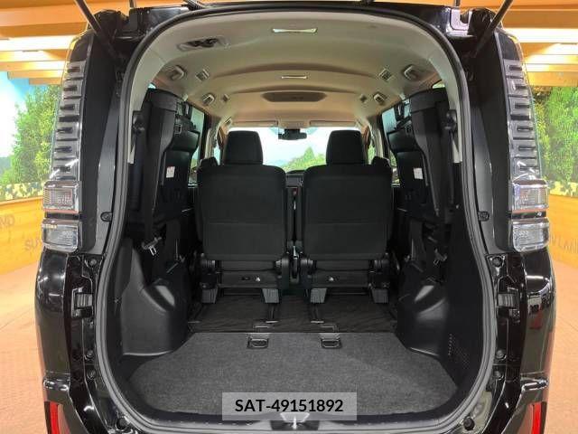Toyota VOXY 2017-12 288867-14