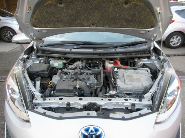 Toyota AQUA 2018-10 189402-29