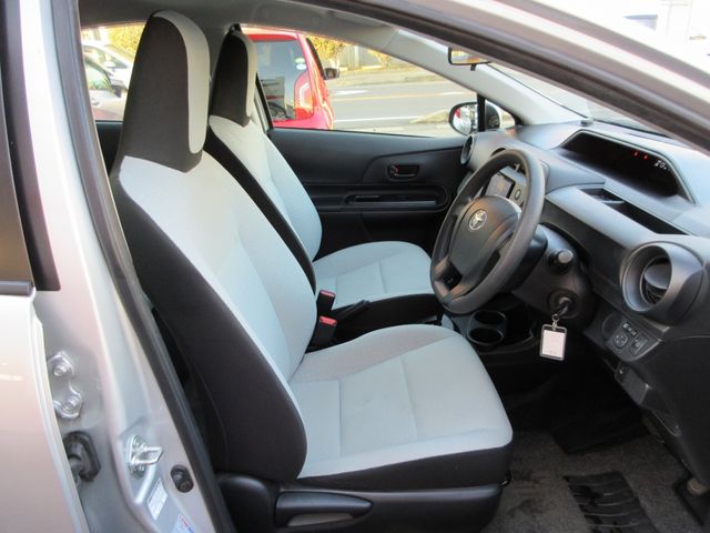 Toyota AQUA 2018-10 189402-9