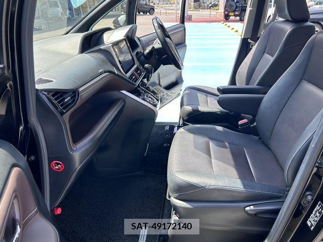 Toyota ESQUIRE 2015-02 359786-17