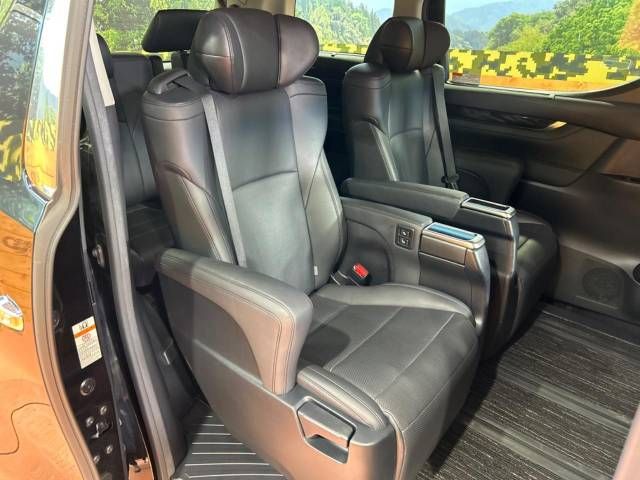 Toyota ALPHARD 2020-12 26361-9